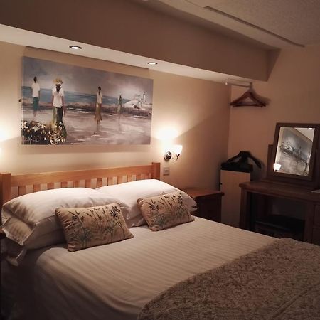 Crown Hotel คอร์เวน ภายนอก รูปภาพ